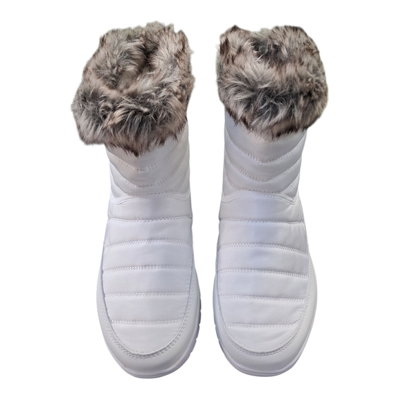 Ryka White Quilted Winter Boots with Faux Fur Size 9M. - Picture 1 of 7